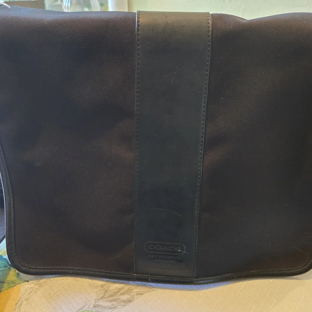 Coach Black Leatherware Men's Bag - Picture 4 of 16